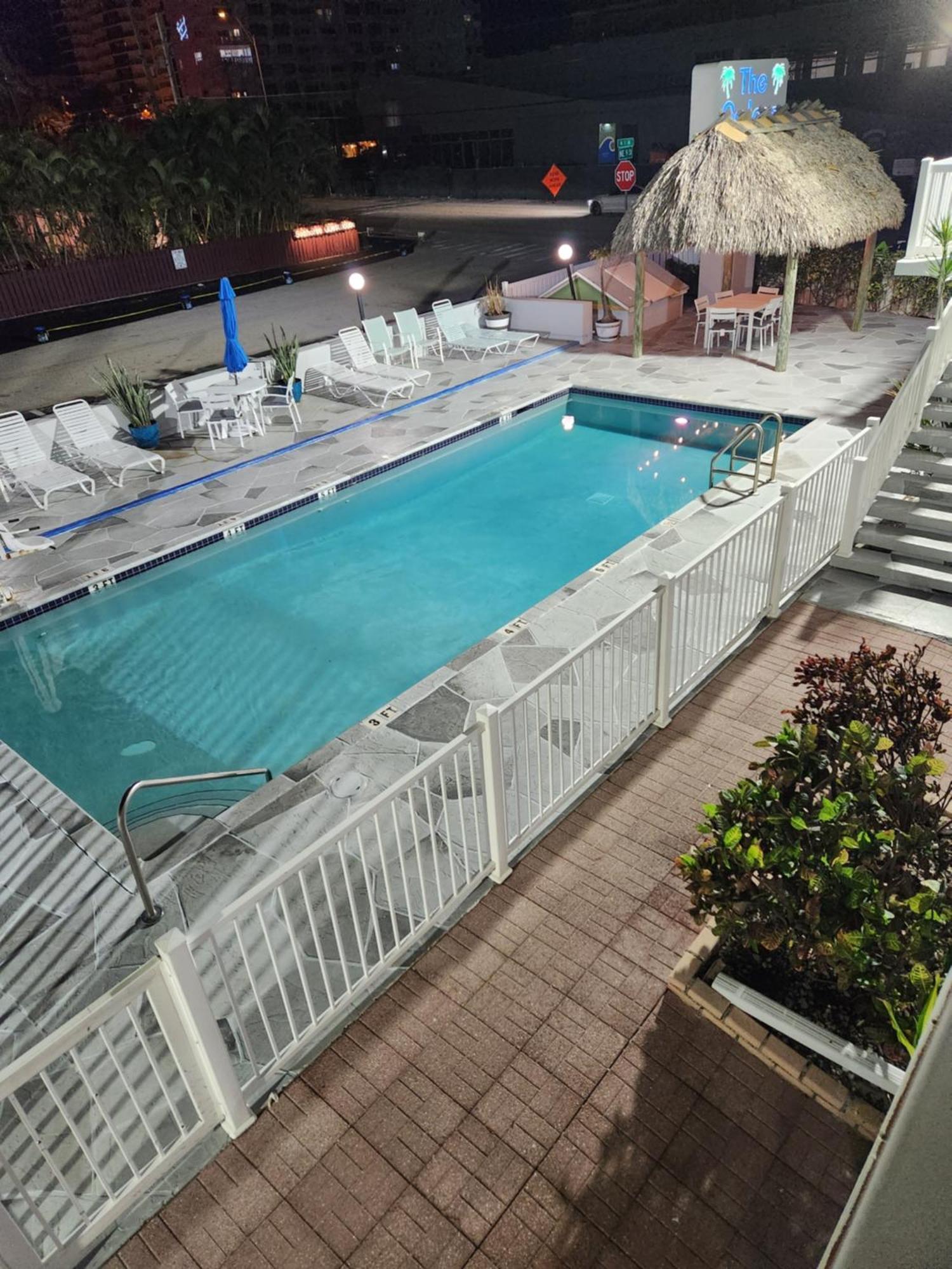 The Palms On Ocean Motel Pompano Beach Exterior photo