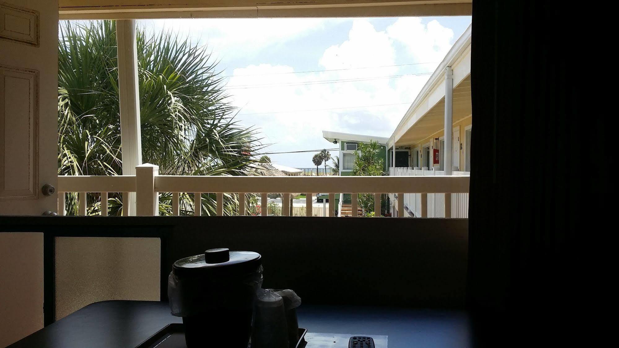The Palms On Ocean Motel Pompano Beach Exterior photo